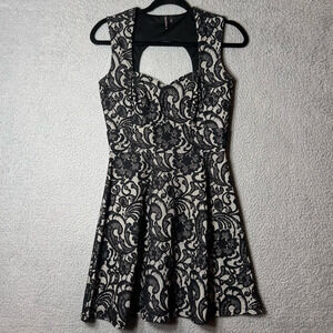 Heart Soul Dress Womens Small Black Open Back Lace Floral Sweetheart Neck Dress